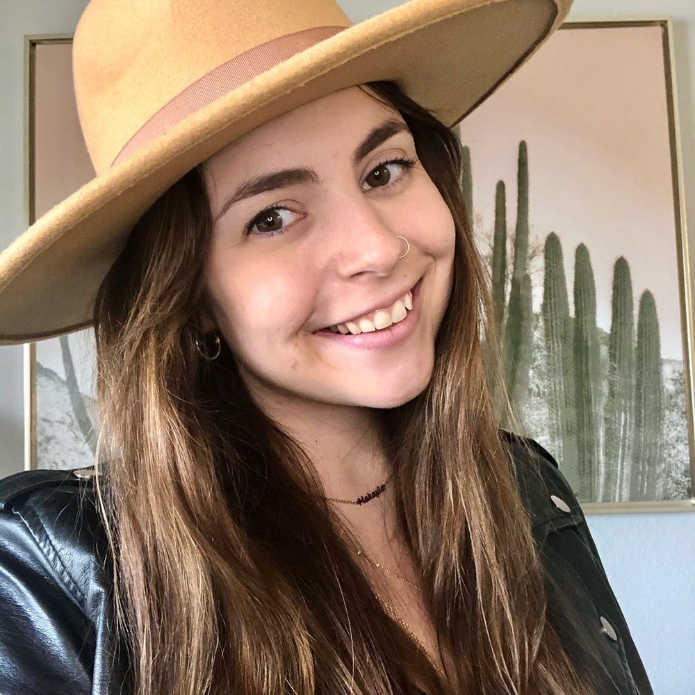 Meet your Posher, Makayla